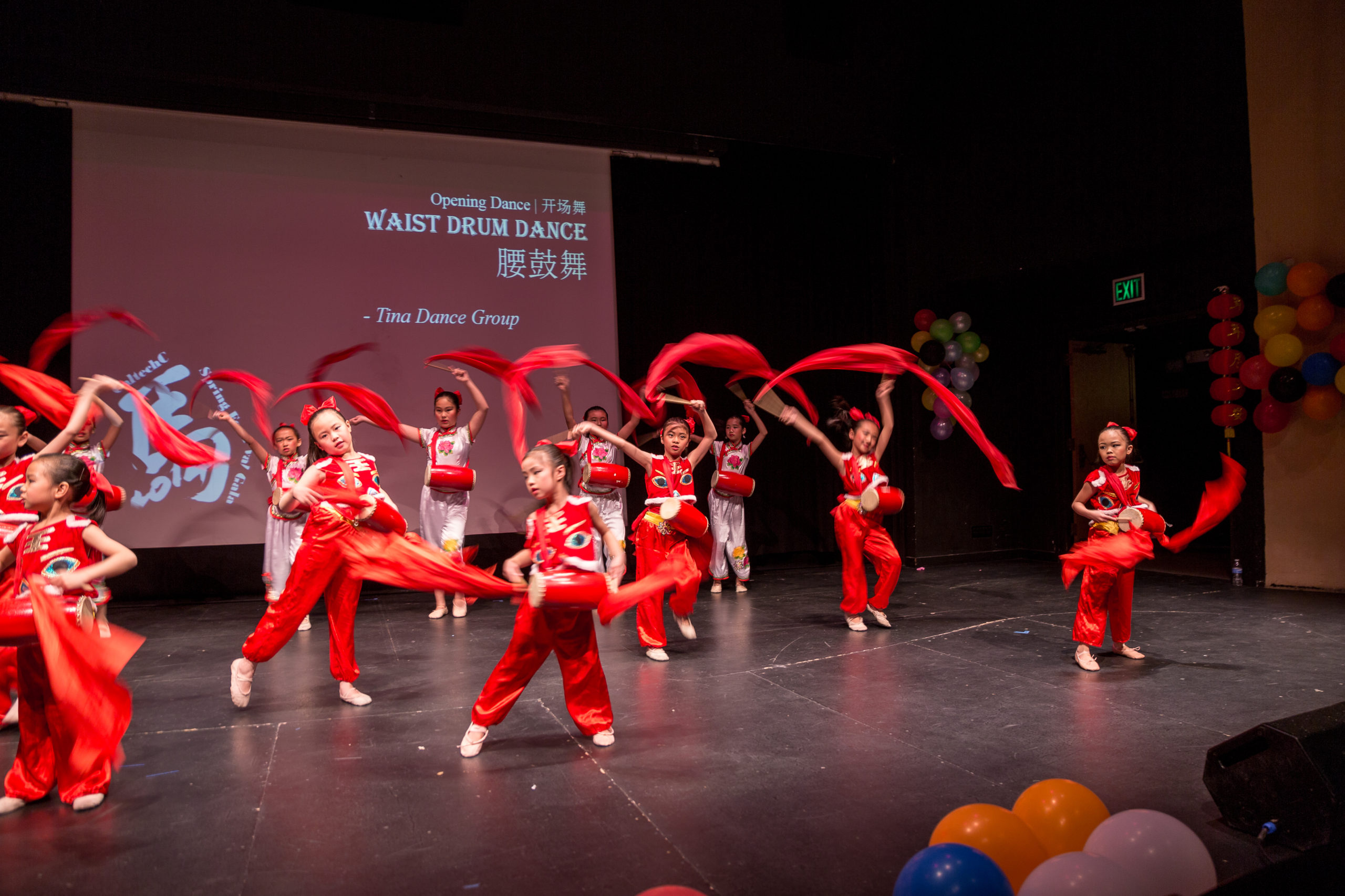 Tianna Tamchan | Chinese Drum Dance Performance | Asian Folk Dance